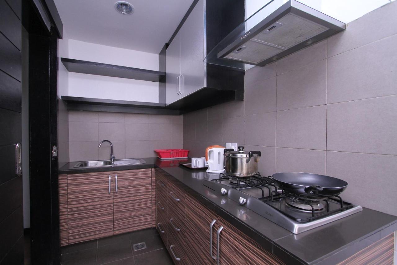 Likas Square Apartment Hotel Кота-Кинабалу Экстерьер фото